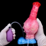 🐴 FurryDildo Wildes Abenteuer: Roter aufblasbarer ejakulierender Pferde-Dildo