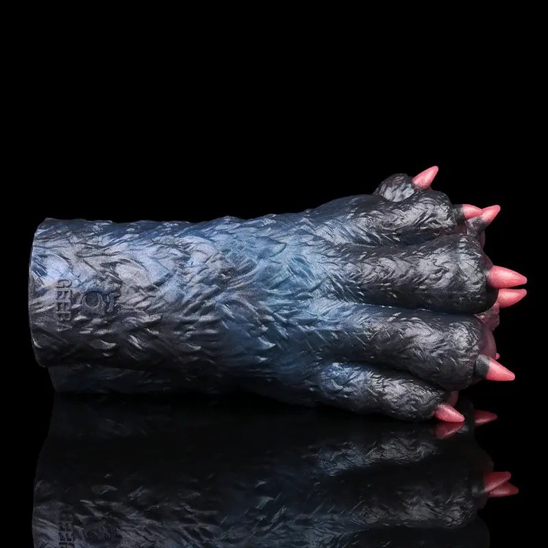 🐺 Alpha's Grasp - Lampe de poche à griffes de loup de 7.87in avec texture de griffes rétractables