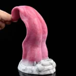 🐺 Wolf Tongue Dildo - Faites l'expérience de la vie sauvage avec notre jouet sexuel au pénis de loup doux et puissant.