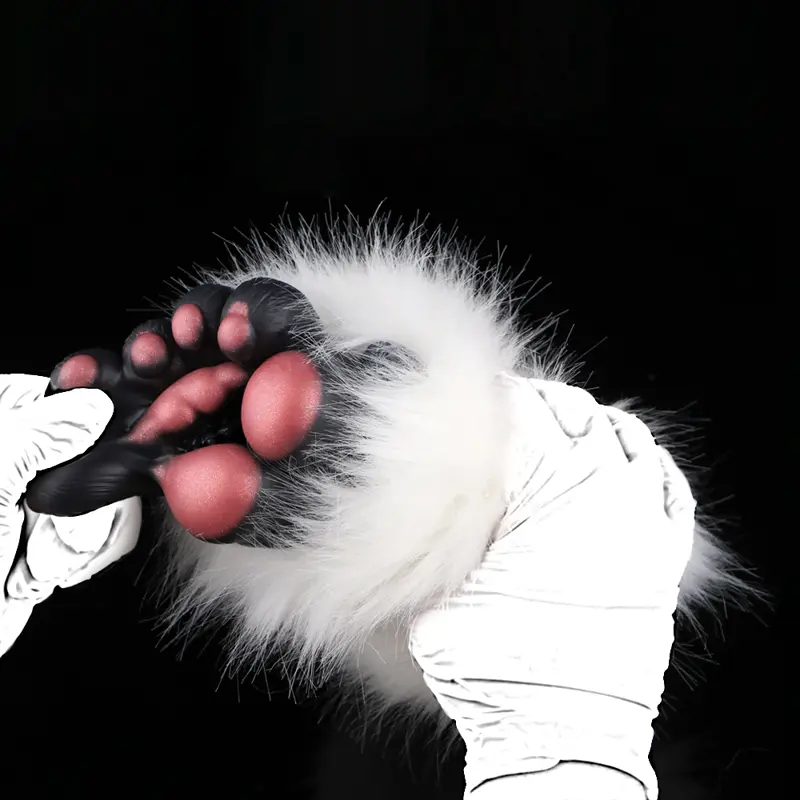🐻‍❄️ Bear Paw Furry Fleshlight - Realistic White Furry Masturbator with Soft Pad Design