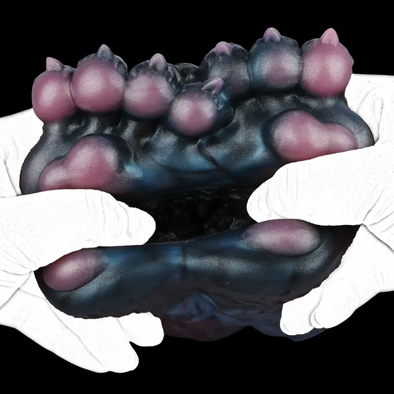 🐺 Monster Paw Fleshlight - Ferocious Beast Claw Silicone Stroker